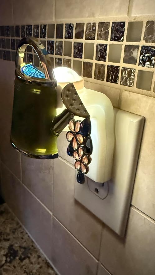 Bath & Body Works WATERING CAN Wallflowers Plug - alternate view 5