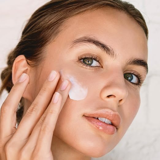 CLARINS Multi-Active Night Moisturizer texture or application detail for luxury anti-aging skincare and hydration