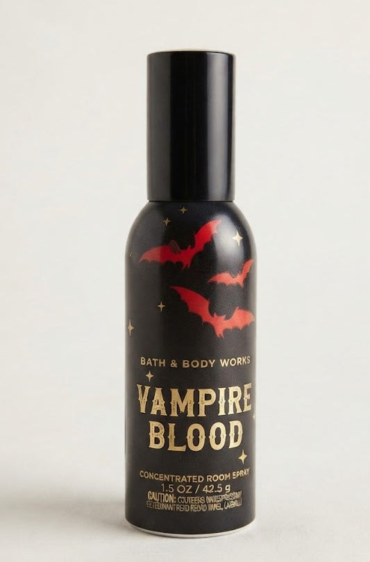 VAMPIRE BLOOD Bath & Body Works Concentrated Room Spray, 1.5 oz black bottle with red bat Halloween design